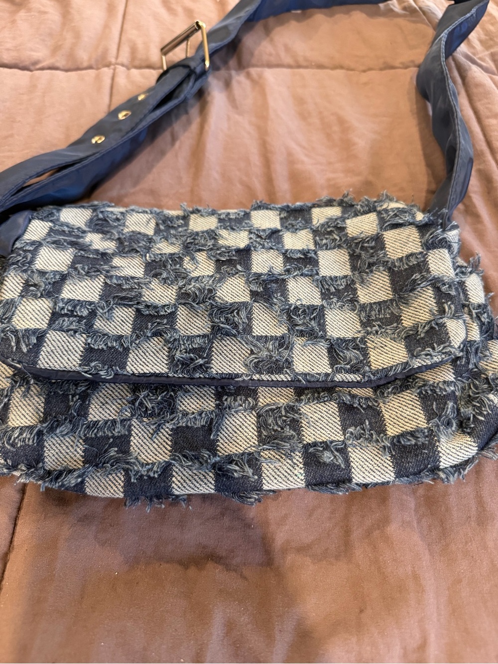 Frayed Check Crossbody Bag in denim color - Picture 2 of 5
